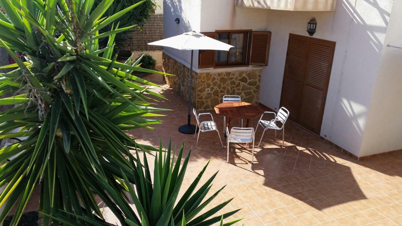 Casa Silencio, Villa With Terrace, Garden And Large Pool Area Corralejo Extérieur photo