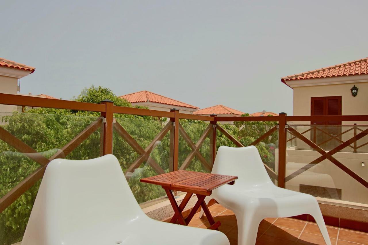 Casa Silencio, Villa With Terrace, Garden And Large Pool Area Corralejo Extérieur photo